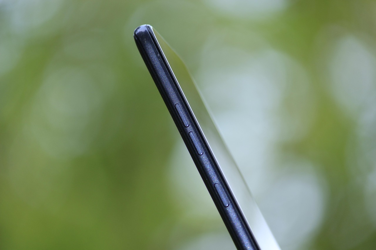 如何防止游戏中出现技术支持辅助软件，减少麻烦